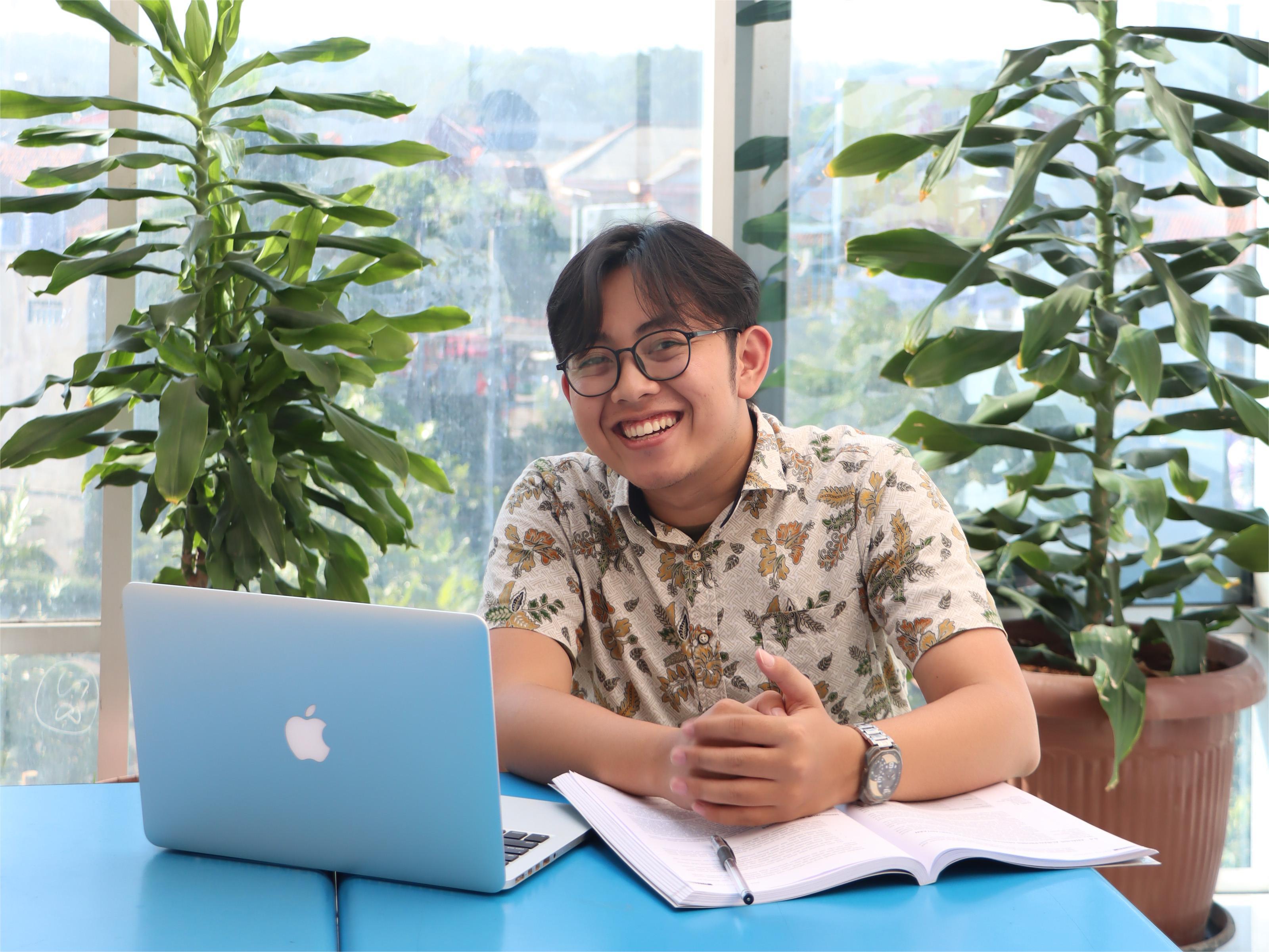 Kuliah Bisnis Digital Buka Jalan ke Karier Apa Saja di Dunia Kerja?