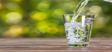 Manfaat Minumk Air Putih Bagi Kesehatan Tubuh